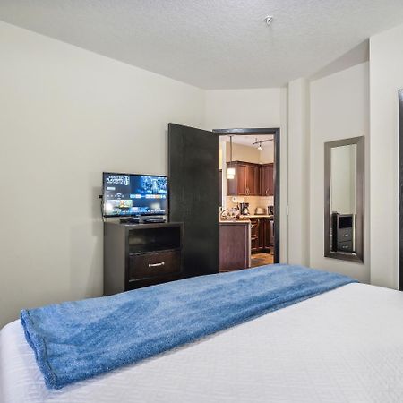 Cozy One Bedroom Condo With Indoor Pool And Hottub Кенмор Екстер'єр фото
